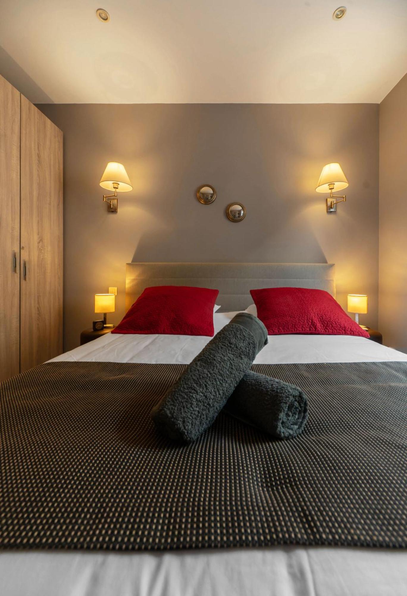 Le Vizier - Appartement Design Avec Parking En Centre Ville 비시 외부 사진
